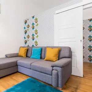  Apartamento Adele's Close To Danube And Fashion Street Hungría