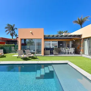By Villagrancanaria Villa